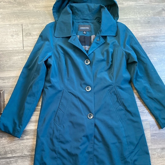 London Fog Women’s Removable Hooded Trench Rain Coat Size M - Picture 8 of 11